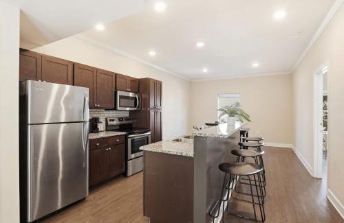 Central House | Modern Comfort and Resort Style Living Near CU