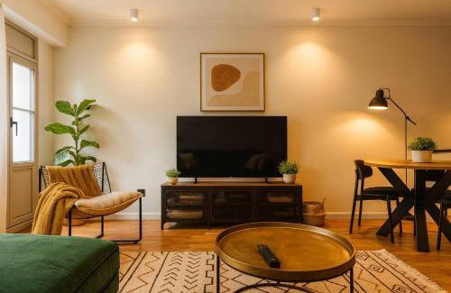 Antwerp Apartment | Modern Comfort - Bus & Tram at Door