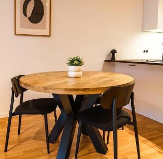 Antwerp Apartment | Modern Comfort - Bus & Tram at Door