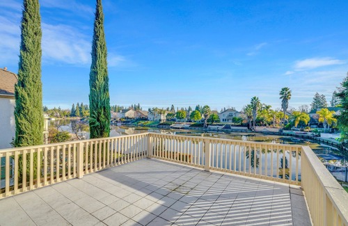 Spanos Park House | Modern Comfort: Charming Waterfront Home in Stockton