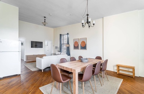 East Harlem Apartment | Modern Comfort in East Harlem – 3BR/2BA Gem!