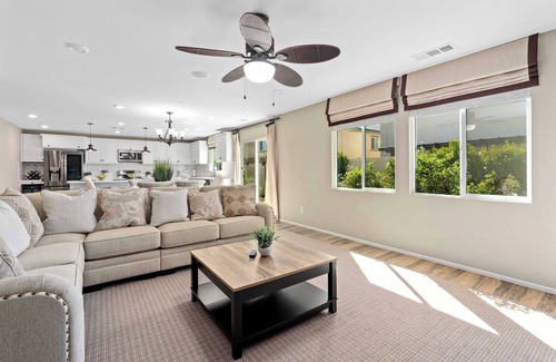 Moreno Valley House | Modern Comfort in Moreno Valley – Spacious 4BR Home with Loft! #41562