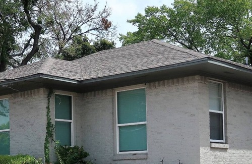 Oak Cliff House | Modern Comfort Meets Texas Charm – Newly Updated Interior Retreat!