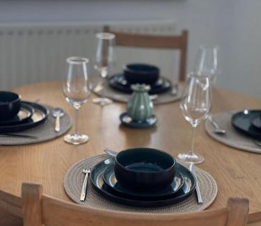 Guisborough House | Modern Comfort Near North York Moors & Coast