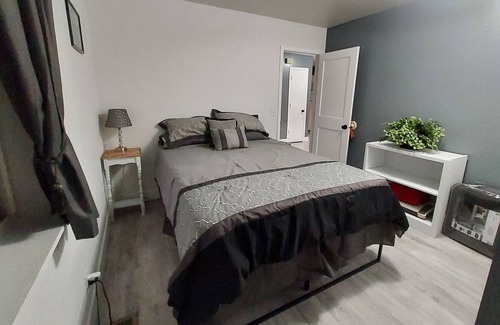 Challis House | Modern Comforts in the Majestic and Historic Heart of Idaho