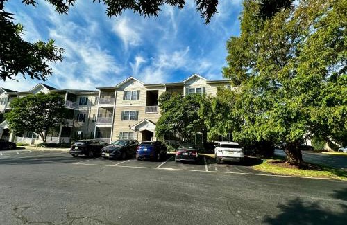 Rehoboth Beach Apartment | Modern & Comfy - Close to Shopping, Christmas Village, Outlets & Beaches- Easy GF access
