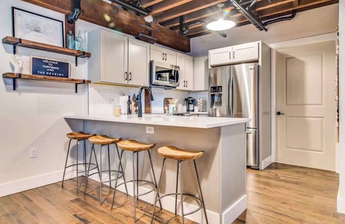 Nashville Apartment | Modern Condo Getaway w/Pool-Sleeps 2 Luxury Stay