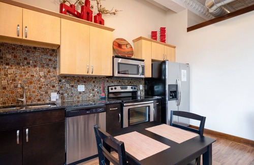 Holland Condo | Modern Condo in Downtown Holland: The Macatawa