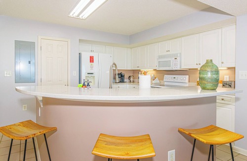 North Myrtle Beach Condo | Modern Condo @ Yacht Club Villas
