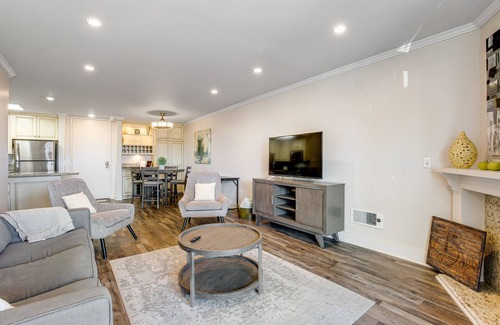 Townsite Condo | Modern condo with access to pool & hot tub in great location