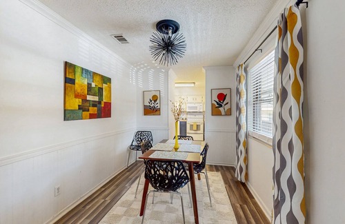 Hot Springs Condo | Modern condo with hot tub, pool access, fireplace, Smart TVs, & pets welcome