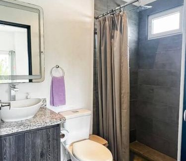 Barrio Ricos y Famosos Apartment | Modern & convenient condo in Jaco downtown