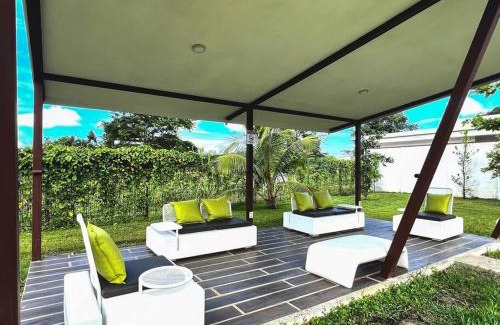 Barrio Ricos y Famosos Apartment | Modern & convenient condo in Jaco downtown
