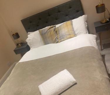 Belfast House | Modern & Convenient