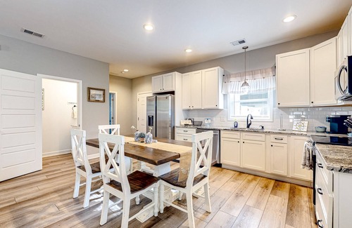 Johns Island House | Modern cottage with all-new interior, patio, AC, & W/D - near beaches & golf