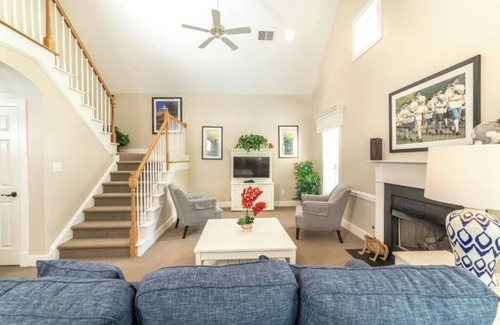 Lackey Resort | Modern Cottages w/Deck + Easy Access to Local Parks & History