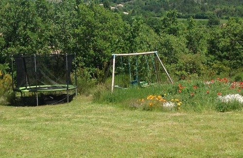 Entrepierres House | Modern country house with swimming pool