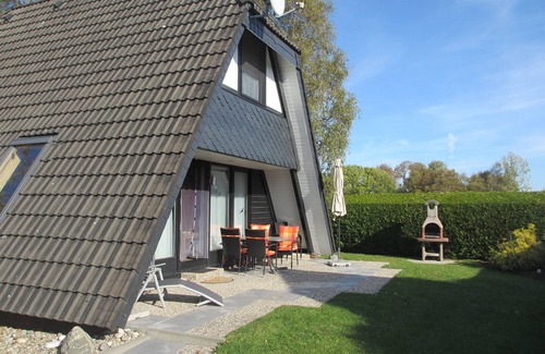 Nordseebad Burhave House | Modern country house furnishings, idyllic location, no energy costs, wifi