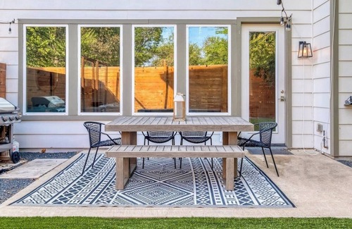 University Hills and Windsor Park House | Modern + Cowboy Pool + Turf Yard + Near Downtown