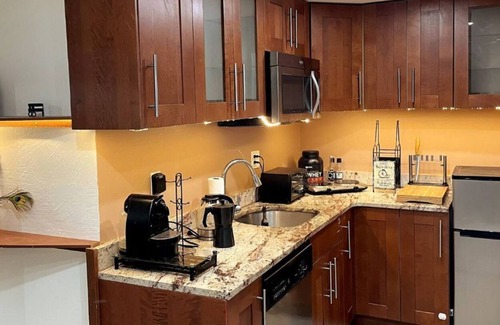 Newton Corner House | Modern Cozy 1br Apt WiFi EV near Boston Ⓣ BC