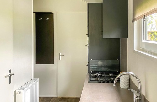 Oosterwolde House | Modern, cozy cottage on the lake.