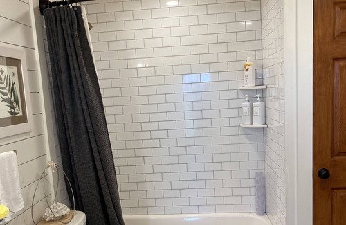 Ochlocknee Apartment | Modern, cozy, Studio Apartment