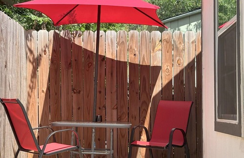 North San Antonio - SAT Apartment | Modern & Cozy Studio Near Airport, Downtown & Pearl