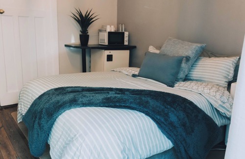 Bloemfontein Apartment | Modern Cozy Suit in the Heart of Bloemfontein - Pet friendly