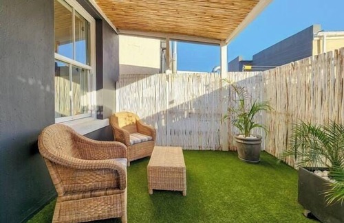 Observatory Apartment | Modern decorated studio in Observatory