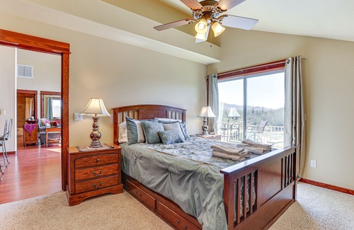 Maricopa Condo | Modern Desert Condo w/Deck & View, Near Hikes