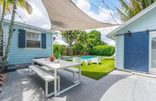 Flamingo Parks Villa | Modern Designer Gem Flamingo Park with Private Pool & Cottage