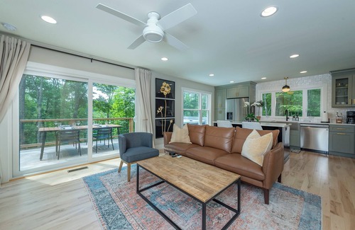 Canton House | Modern Designer Mountain Retreat in the Forest w/Hot Tub