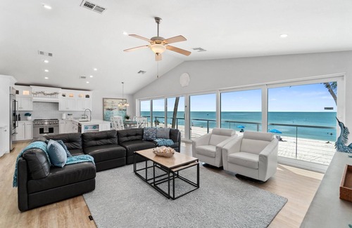Bonita Springs House | Modern Direct Beachfront Paradise | 3-Bedroom & 2.5 Bath