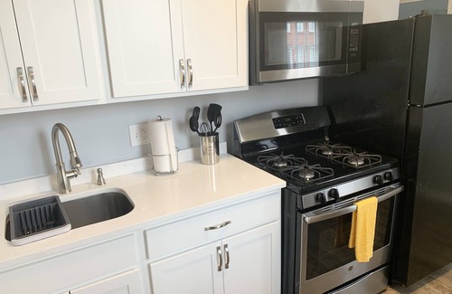 South Baltimore Apartment | Modern Dog Friendly 1BD/1BA Apt in Federal Hill