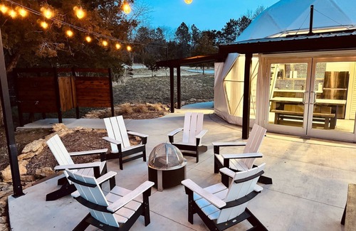 Ashland House | Modern Dome | 2 Bed, 1 Bath