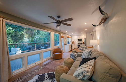 Paso Robles House | Modern Downtown Cottage Nestled Among the Trees