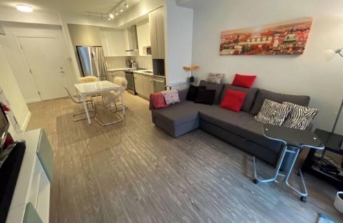 Downtown Kelowna Condo | Modern downtown ground floor condo.