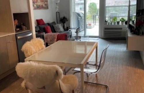 Downtown Kelowna Condo | Modern downtown ground floor condo.