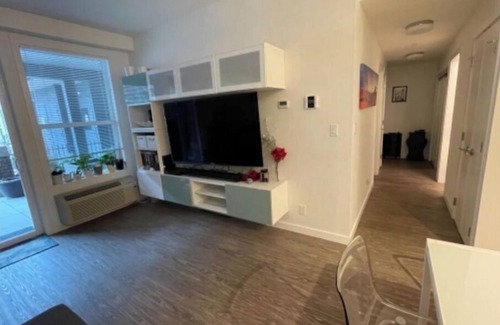 Downtown Kelowna Condo | Modern downtown ground floor condo.