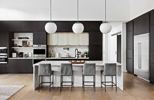 Arcadia House | Modern Dream Home Heated Pool Hot Tub 6BR 9 Beds