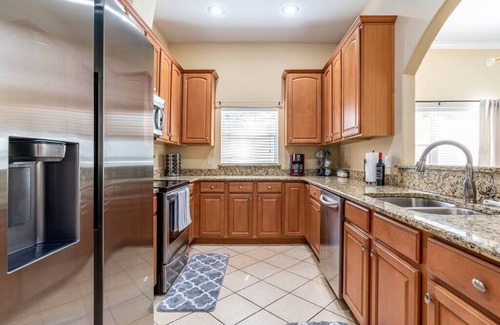 College Park House | ★Modern DT Home★King Bed☀️Patios✔Long Stays⚡️WiFi★