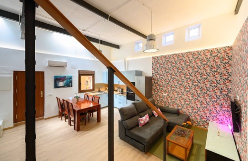Almenara Apartment | Modern Duplex with 2 Bedrooms, Fitted Kitchen - Comfort and Style