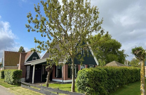 Hippolytushoef Villa | Modern Dutch Villa with Terrace