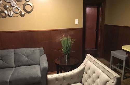 Beaumont House | Modern East End Home Easy Access Lamar Univ, Hospital Disctrict, and Mobile