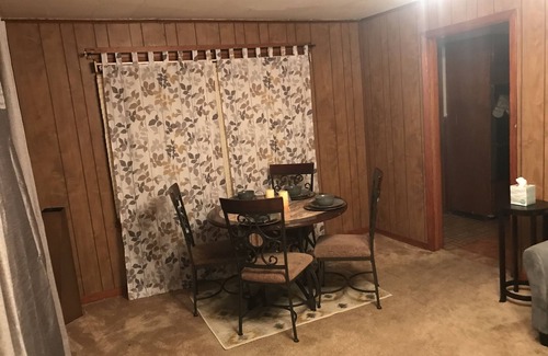 Beaumont House | Modern East End Home Easy Access Lamar Univ, Hospital Disctrict, and Mobile
