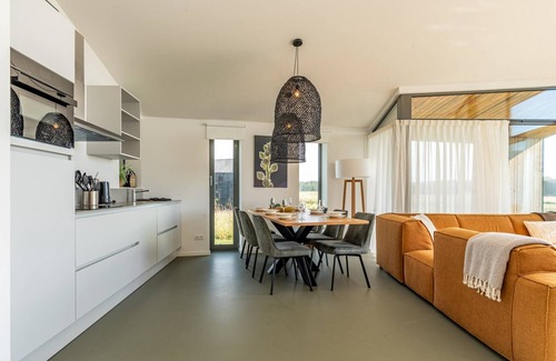 Wissenkerke House | Modern Eco Home Near Beach