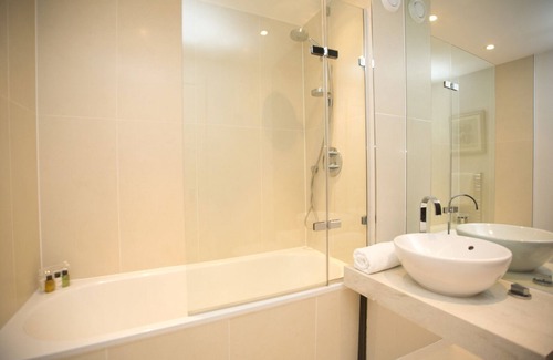 Islington Apartment | Modern Edwardian, by Veeve
