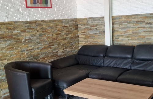Loffingen Condo | Modern Eingerichtete 3-zi.-ferienwohnung zu Vermieten