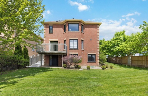 Richmond Hill House | Modern Elegant Home North Toronto