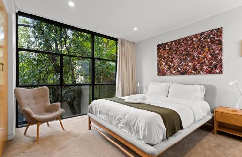 Surry Hills House | Modern, Elegant Oasis by Sydney Dreams